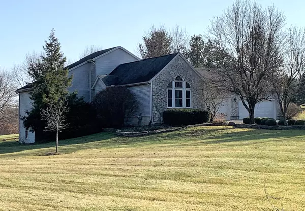 37 Louella Drive, Hebron, OH 43025