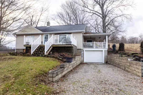 25685 New Guilford Road, Martinsburg, OH 43037