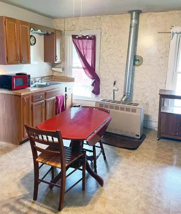 Somerset, OH 43783,216 W Main Street