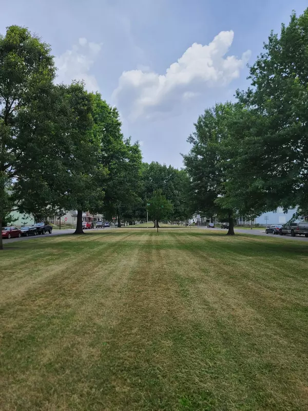 Columbus, OH 43223,256 W Park Avenue