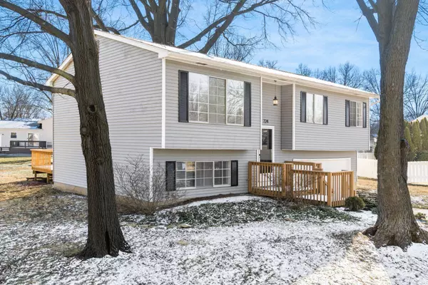 Reynoldsburg, OH 43068,724 Stow Place