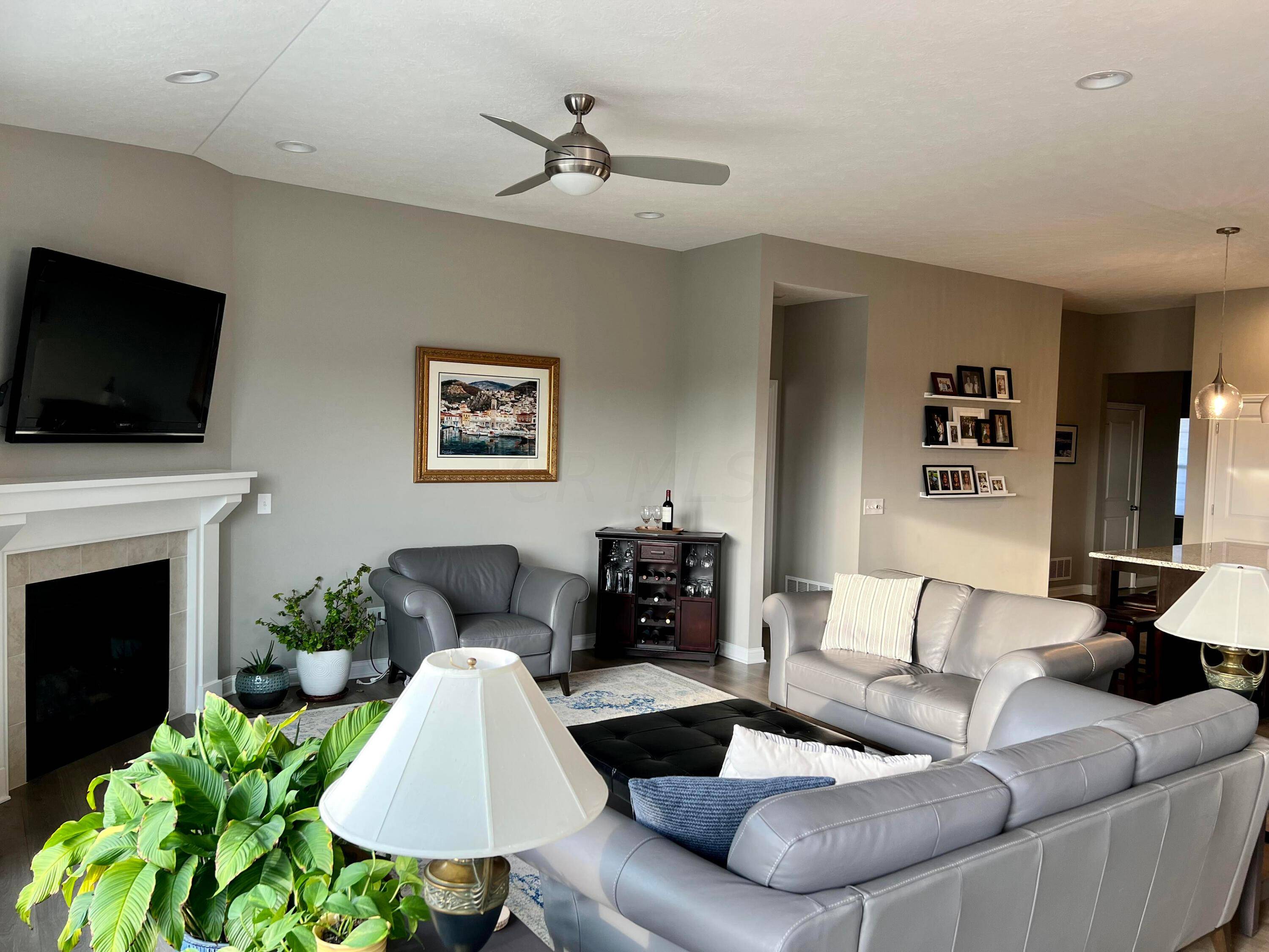 Plain City, OH 43064,732 Nighthawk Drive