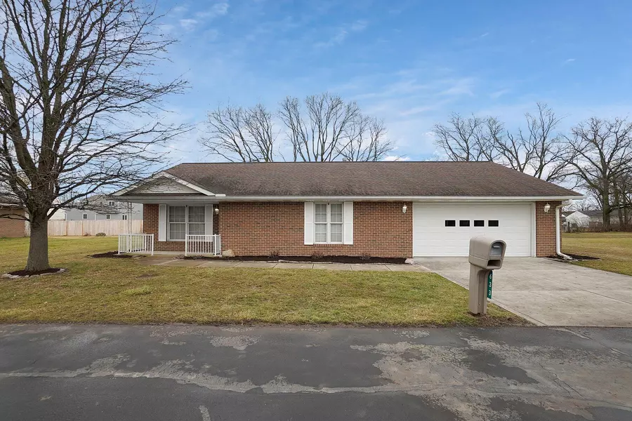 633 Elaine Drive, West Jefferson, OH 43162