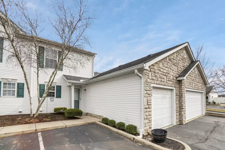 6808 Axtel Drive #20D, Canal Winchester, OH 43110