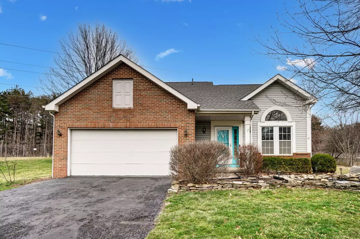 Columbus, OH 43230,4352 Blue River Court