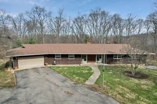 9640 Thomas Hill Road, Stoutsville, OH 43154