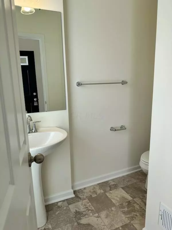 South Bloomfield, OH 43103,5312 Karst Circle