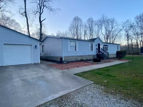 34211 State Route 683, Mcarthur, OH 45651