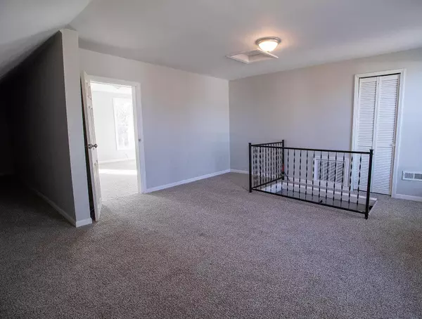 Ada, OH 45810,216 W Highland Avenue