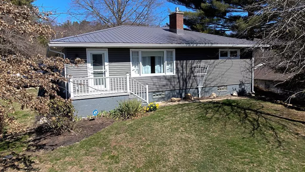 12 Pine Grove Drive, Nelsonville, OH 45764