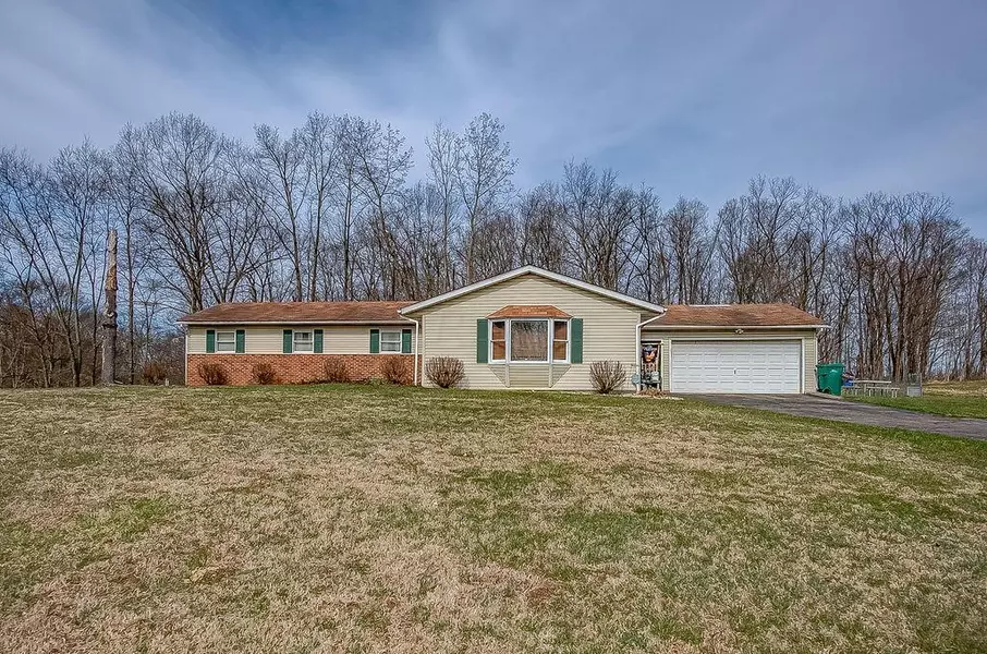 7260 Sadie Thomas Road, Alexandria, OH 43001