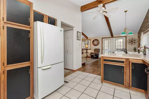 Howard, OH 43028,669 Valleywood Heights Drive