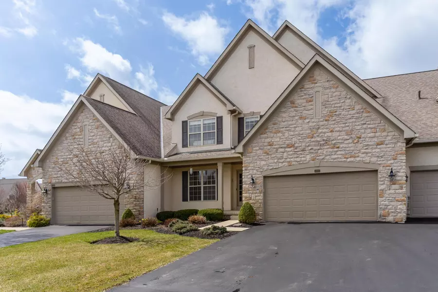 6704 Knoll View Court, Powell, OH 43065