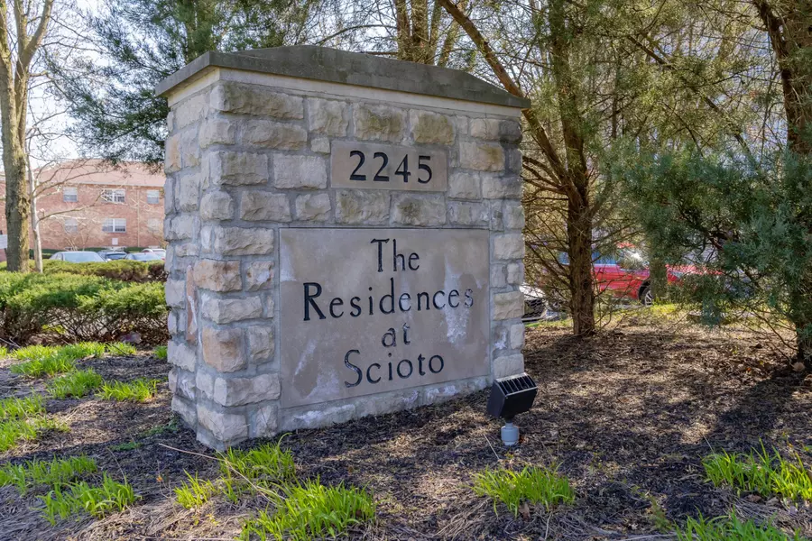 2245 Riverside Drive #208, Columbus, OH 43221