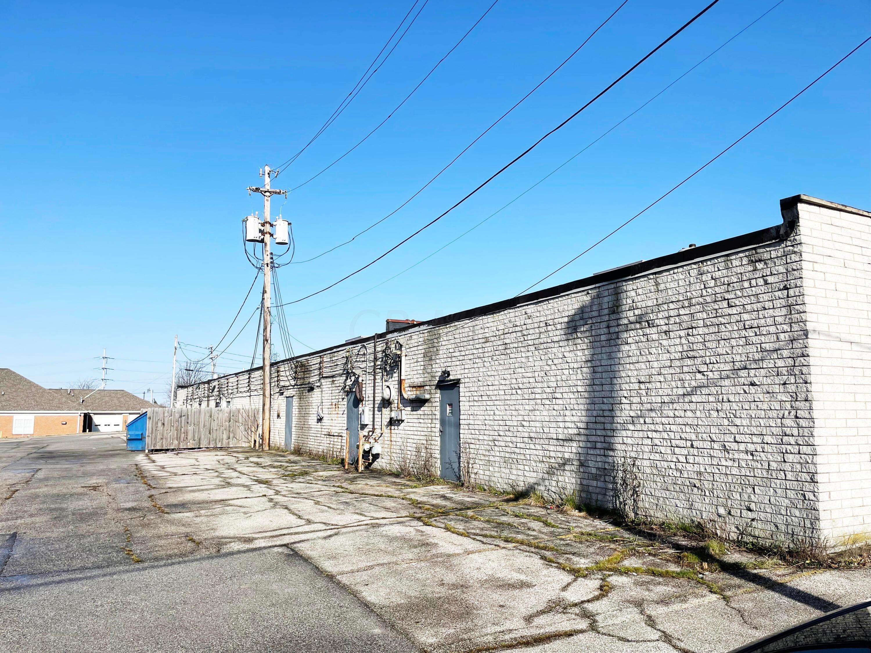 Warrensville Heights, OH 44128,25800 Emery Road