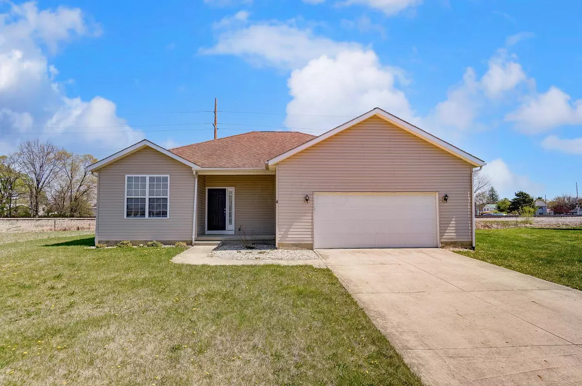 Ashville, OH 43103,4 Rail Street