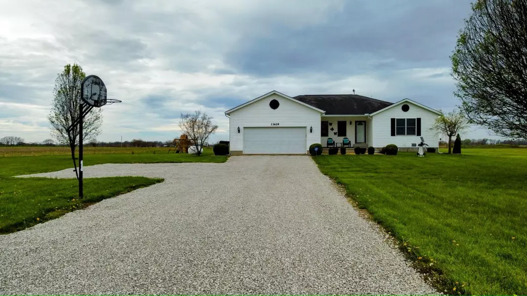 13629 Hoover Road, Ashville, OH 43103