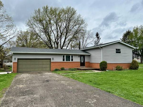 857 Oberlin Drive,  Heath,  OH 43056