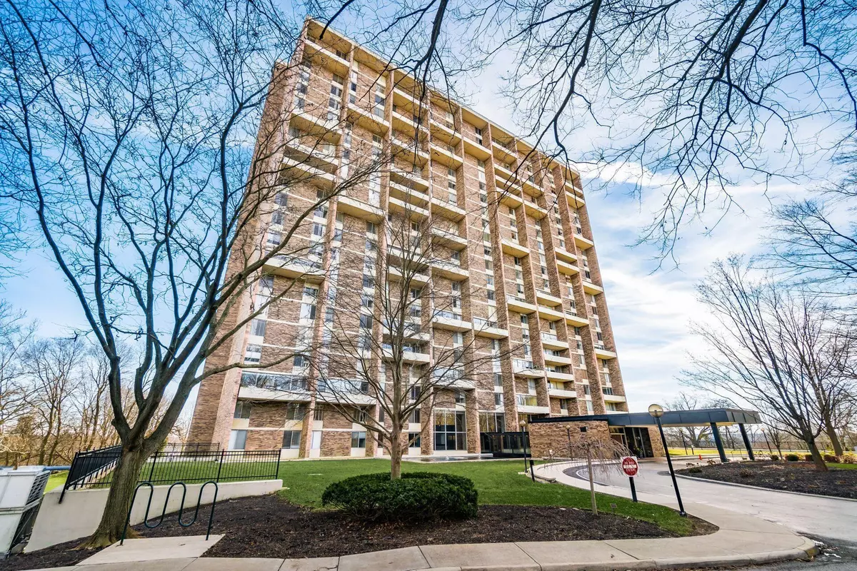 Columbus, OH 43212,1000 Urlin Avenue #907