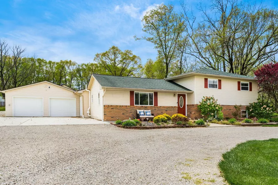 6823 Hagerty Road, Ashville, OH 43103