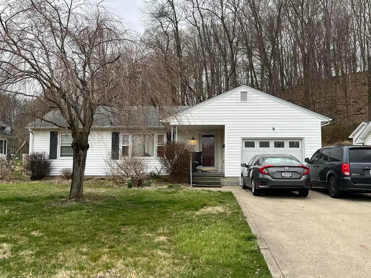 Bremen, OH 43107,207 School Street