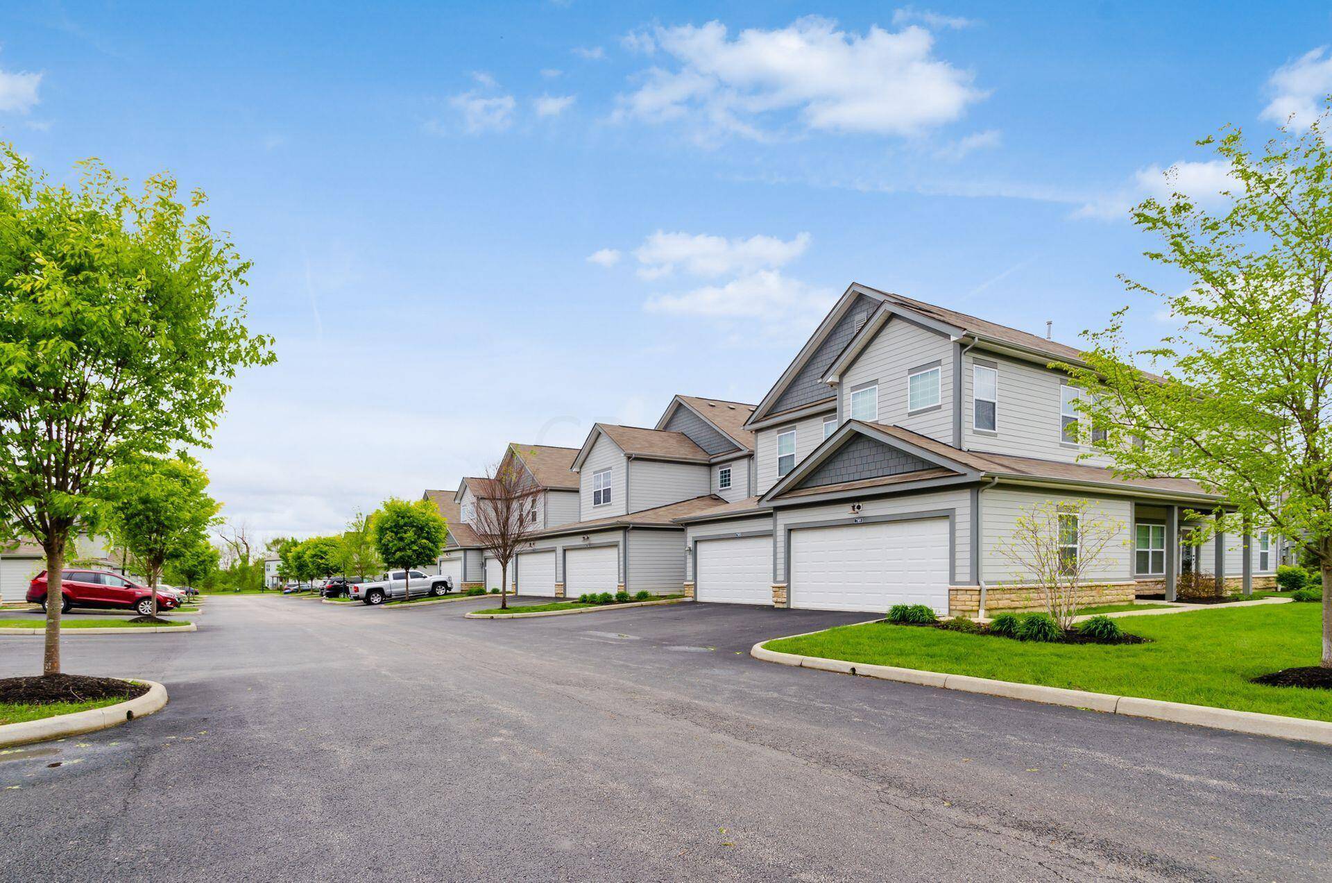 Lewis Center, OH 43035,761 Redwood Lane