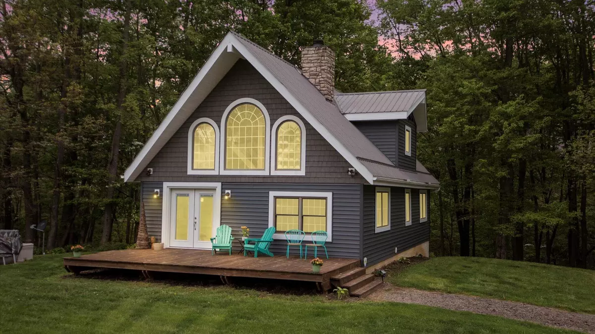 Mount Perry, OH 43760,10025 Township Road 54