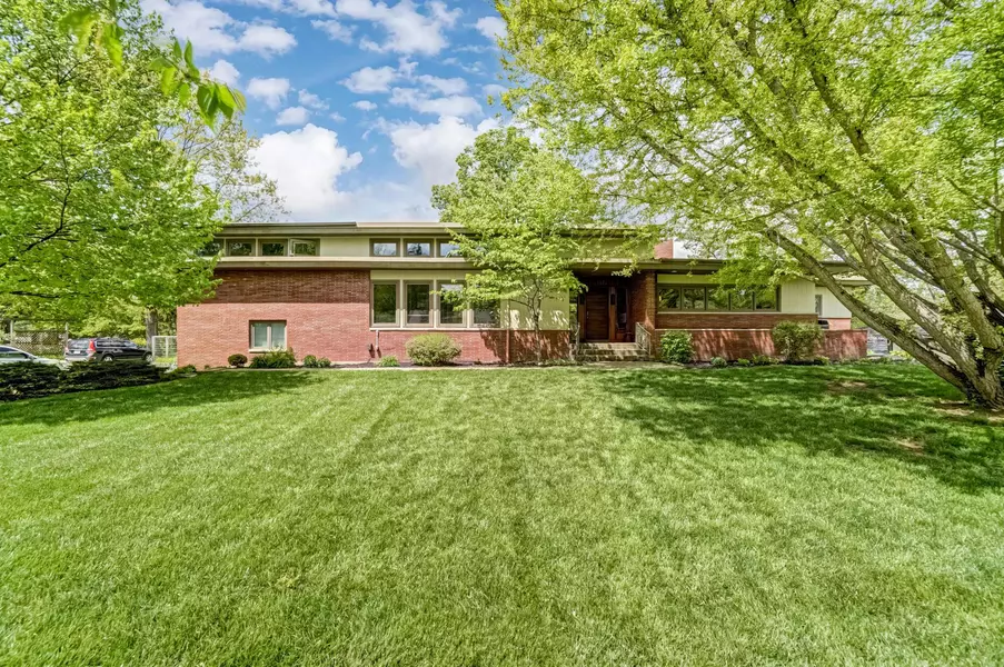 2851 Exmoor Road, Upper Arlington, OH 43221