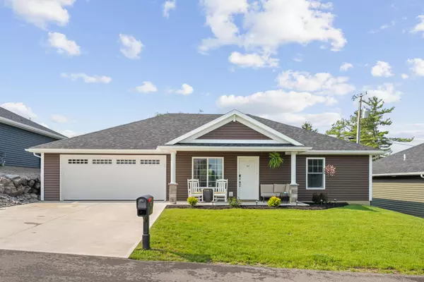 Bellefontaine, OH 43311,217 Falcon Street #15