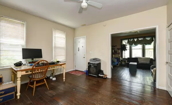 Columbus, OH 43204,108 N Oakley Avenue