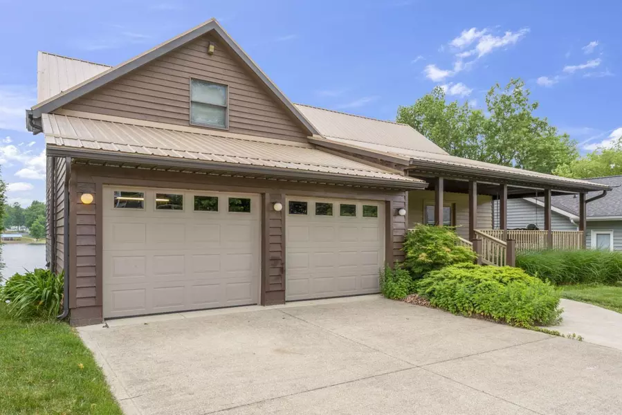 4009 Apple Valley Drive, Howard, OH 43028