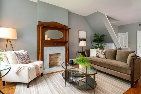 Columbus, OH 43201,394 W 7th Avenue