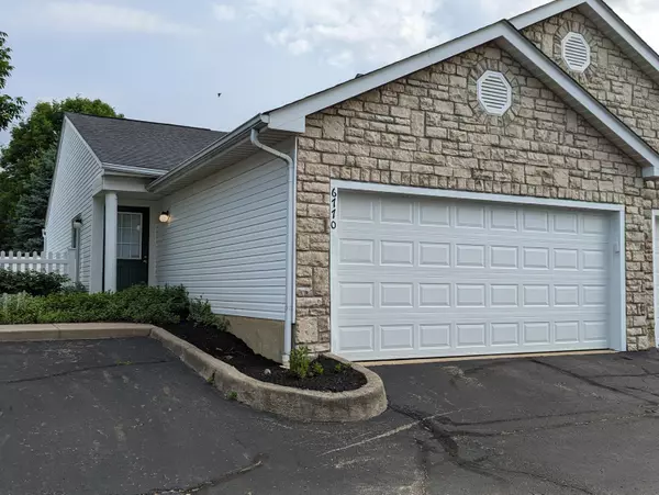 6770 Hamler Drive #25A, Canal Winchester, OH 43110