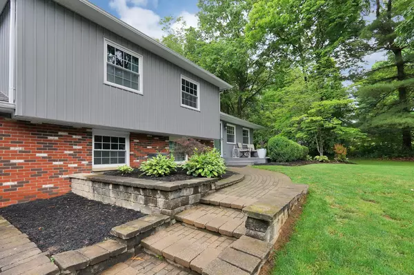 Granville, OH 43023,394 Knoll Drive