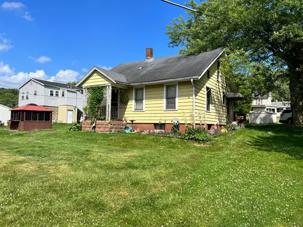 536 N 15th Street, Coshocton, OH 43812