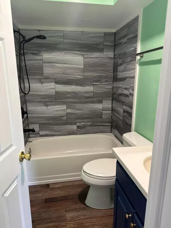 Pataskala, OH 43062,119 1st Street