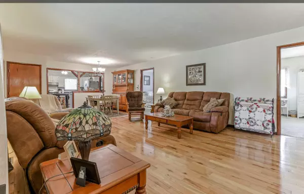 Corning, OH 43730,7899 Township Road 390