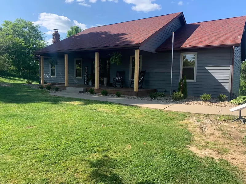 1500 W Glen Cordray Road, Mcconnelsville, OH 43756