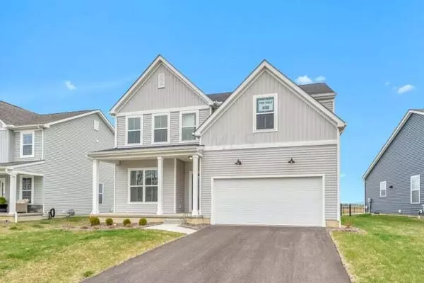 412 Colonial Club Road, Commercial Point, OH 43116