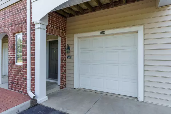 Dublin, OH 43016,5608 Broome Drive #14