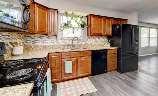 Galloway, OH 43119,6016 Winterberry Drive