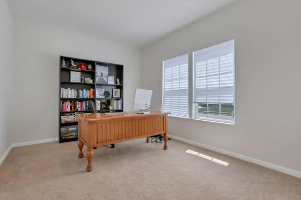 Pataskala, OH 43062,1063 Legacy Lane