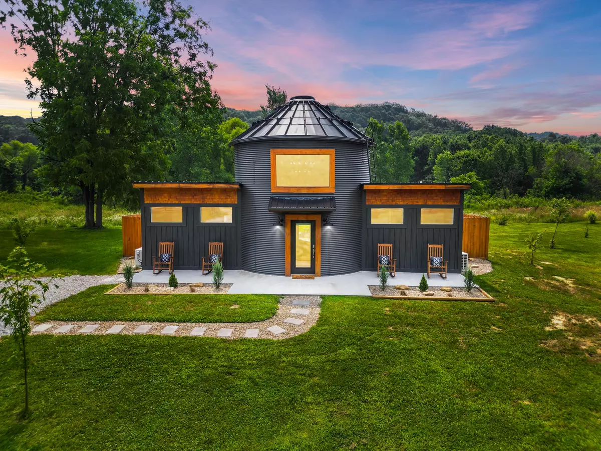 New Plymouth, OH 45654,35141 State Route 56