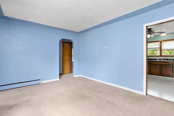 Elyria, OH 44035,514 Berkshire Road