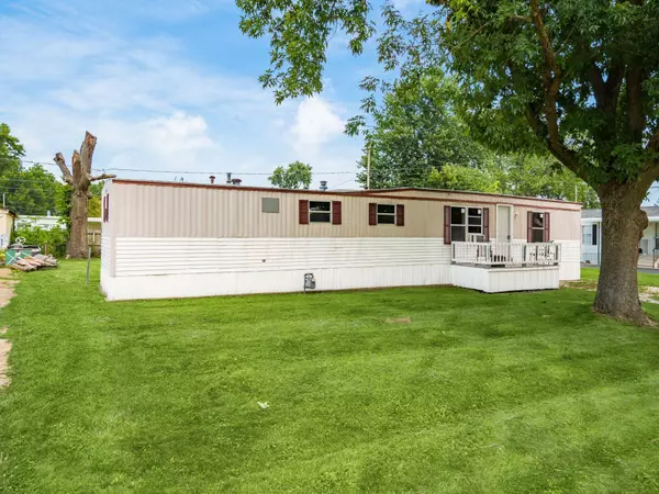 2304 Maureen Boulevard,  Obetz,  OH 43207