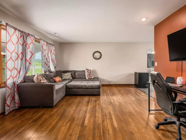 Hopewell, OH 43746,150 County Line Road