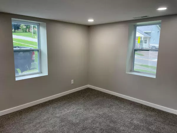 Somerset, OH 43783,311 S Columbus Street