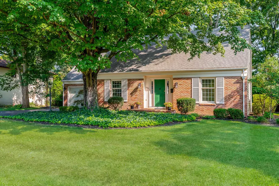 1328 Norwell Drive, Upper Arlington, OH 43220