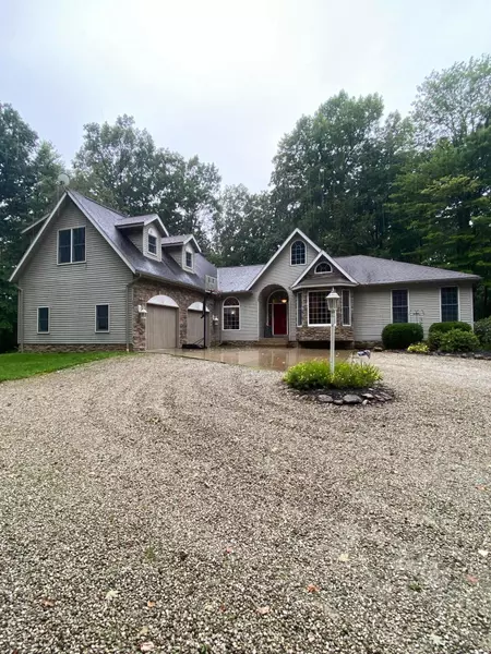 2948 Township Road 659, Loudonville, OH 44842