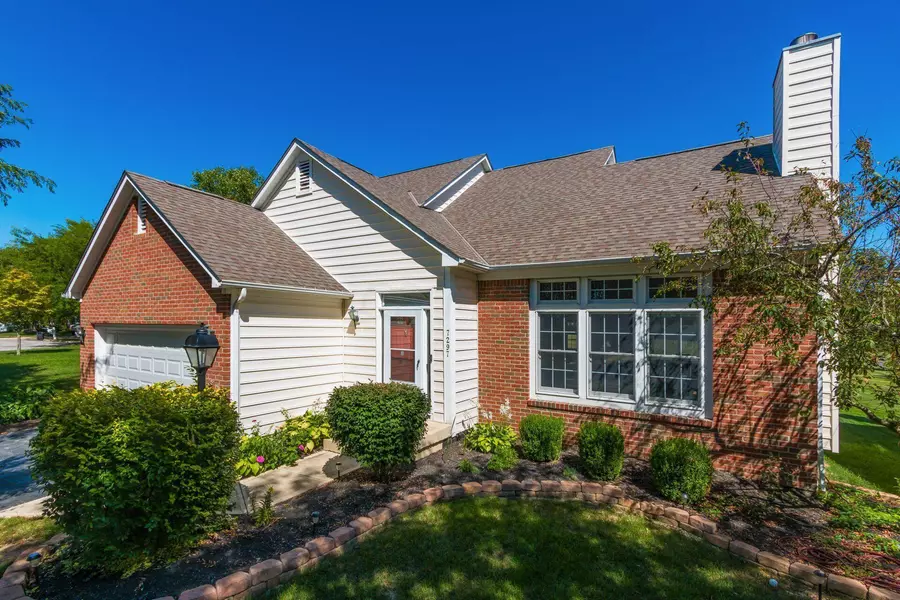 7297 Summerfield Drive, Lewis Center, OH 43035